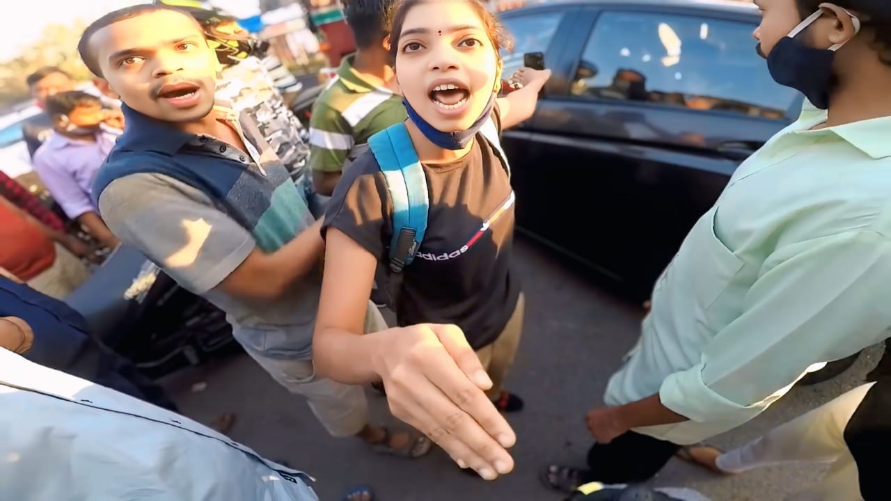 Extreme Road Rage With Girl